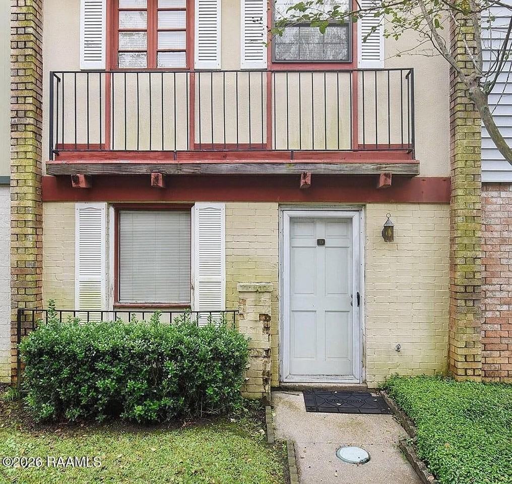 1312 Dulles Dr #D - Photo 2 of 19