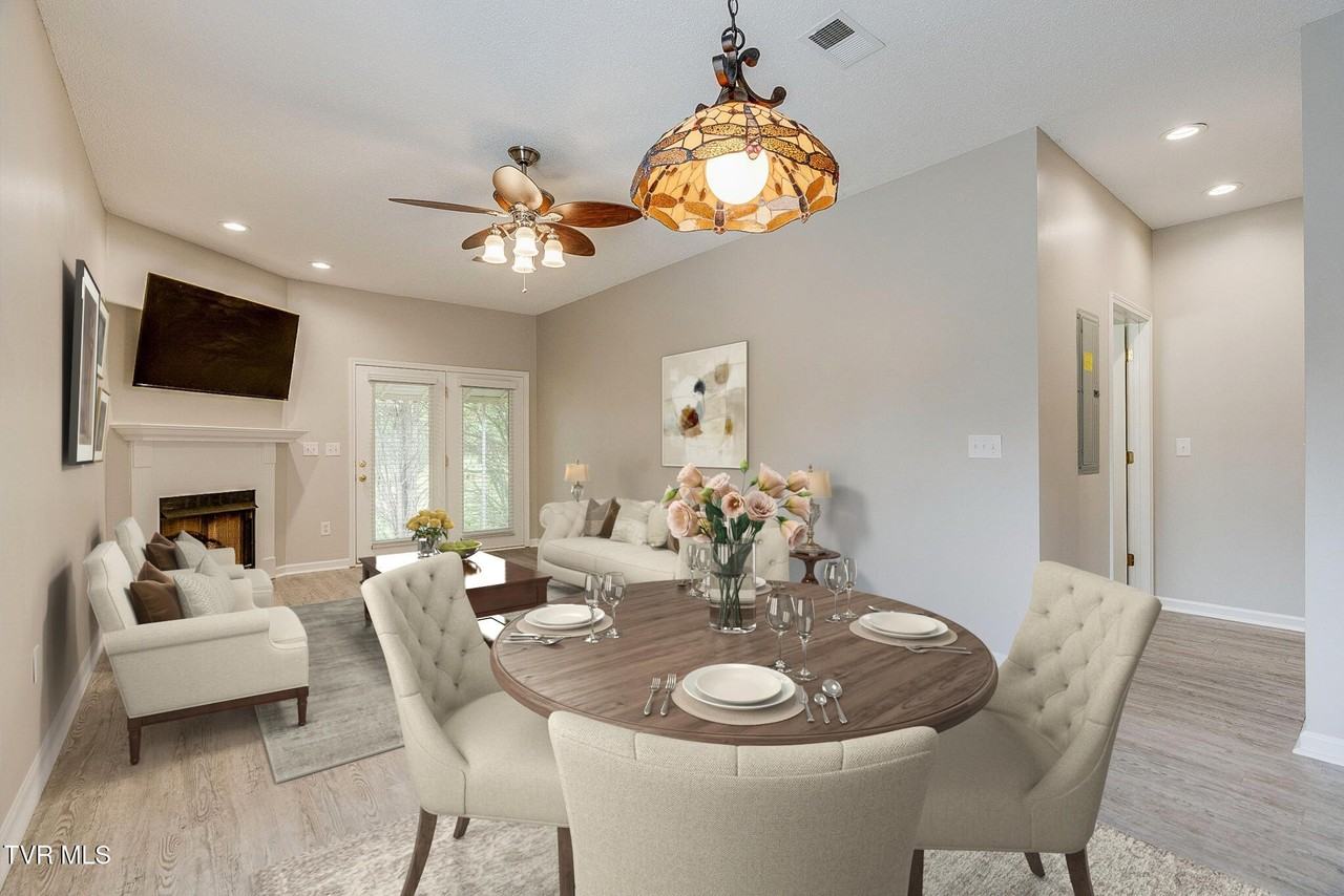 176 S Austin Springs Rd #9 - Photo 5 of 27
