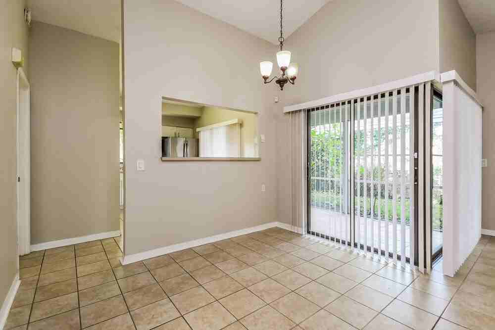 11389 Darlington Dr - Photo 6 of 16