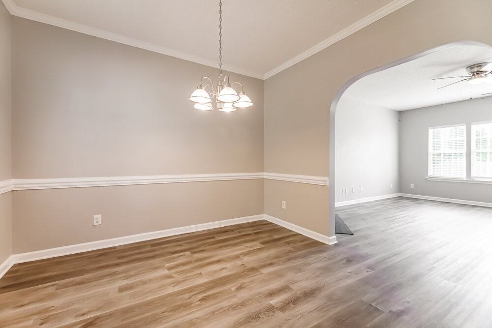 5716 Enoree Ln - Photo 7 of 17