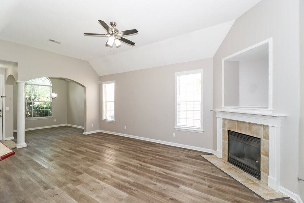 4930 Indian Walk Ln - Photo 5 of 16