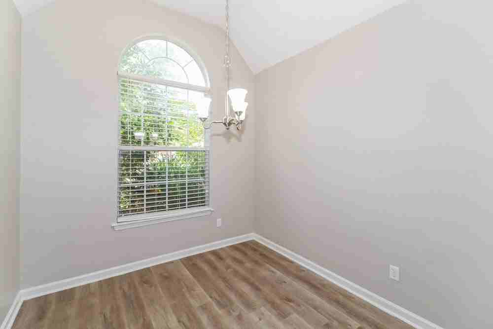 4930 Indian Walk Ln - Photo 6 of 16