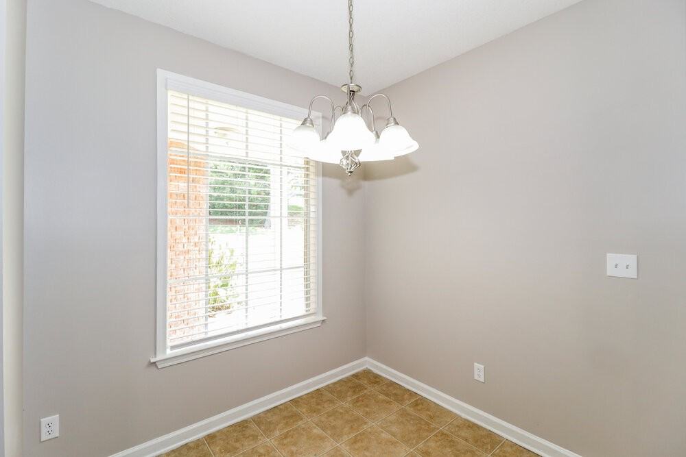 4930 Indian Walk Ln - Photo 7 of 16