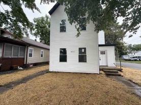 601 E Gum - Photo 1 of 1