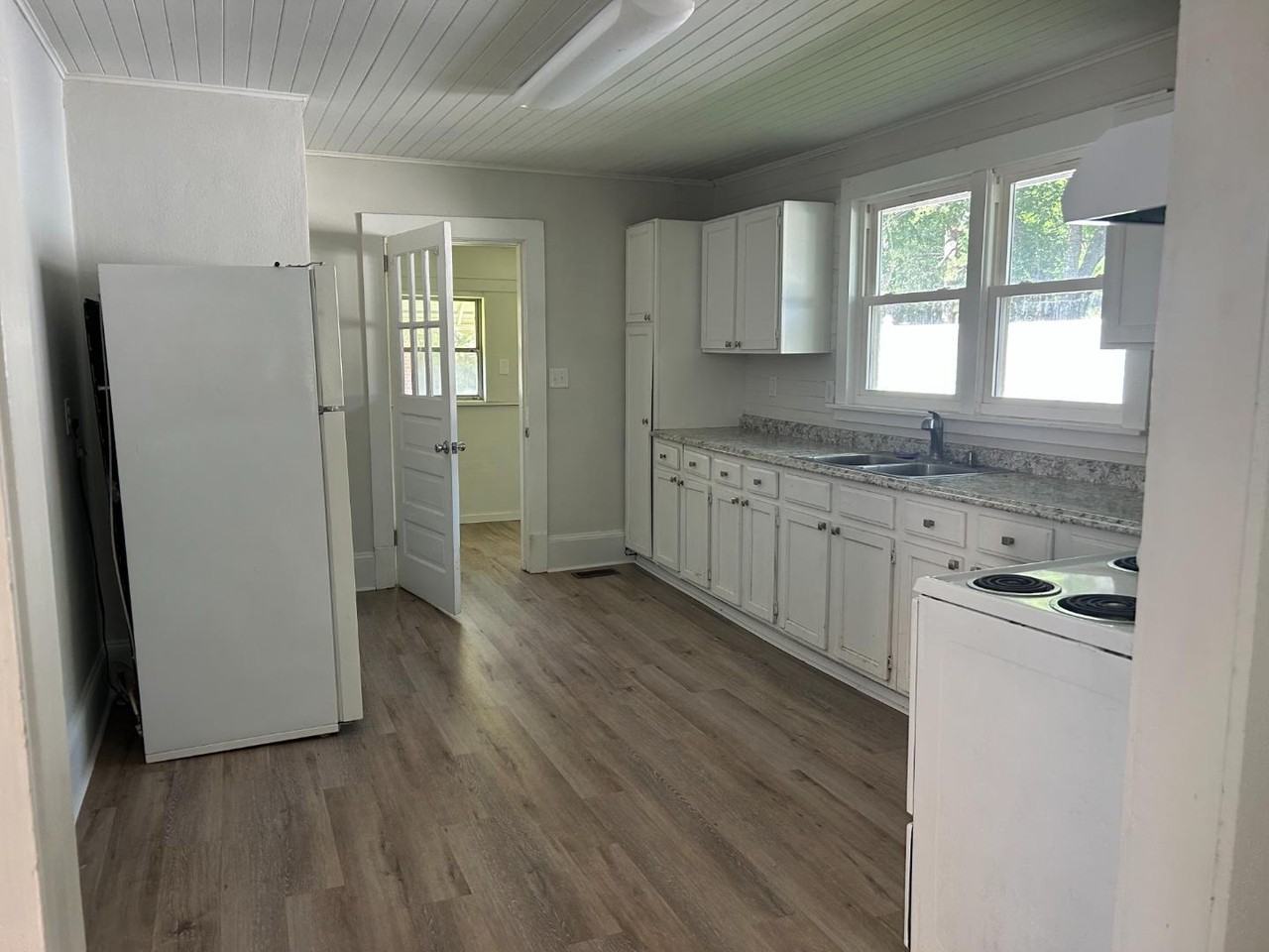 2203 E Garner Rd - Photo 5 of 20