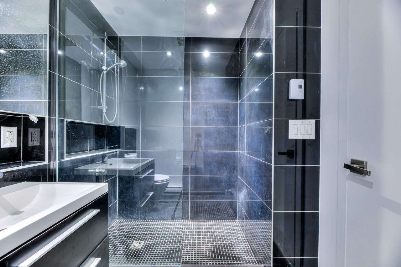 1000 Rue Ottawa #323 - Photo 3 of 9
