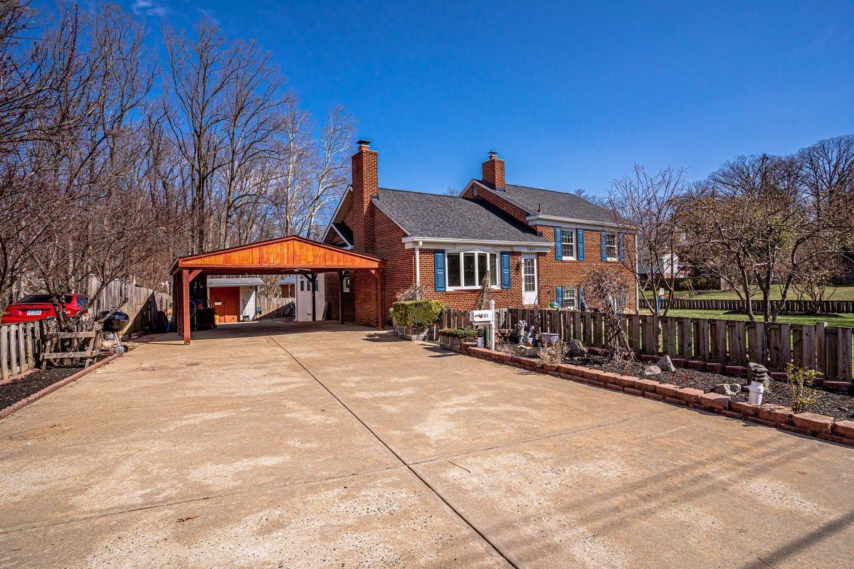7601 Mendota Pl - Photo 2 of 25