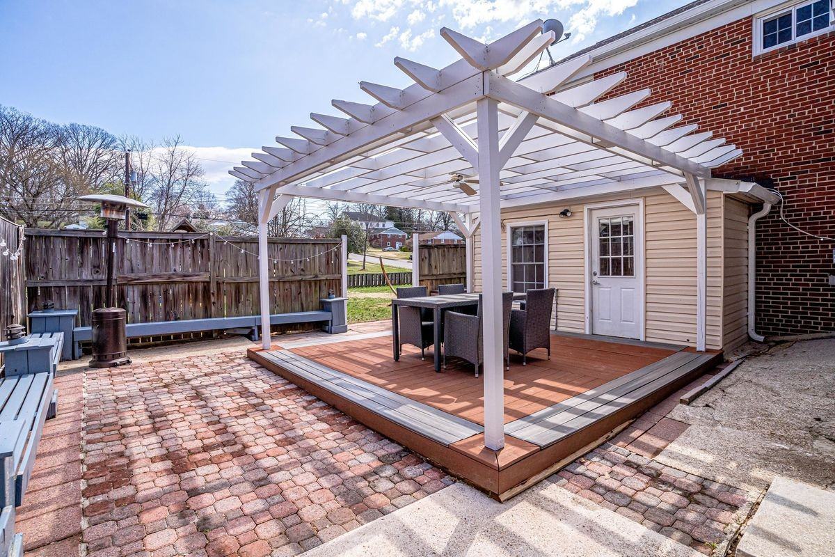 7601 Mendota Pl - Photo 7 of 25