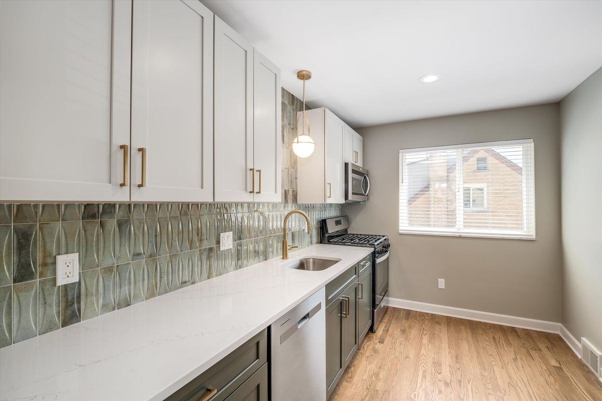468 Alter Rd - Photo 5 of 11