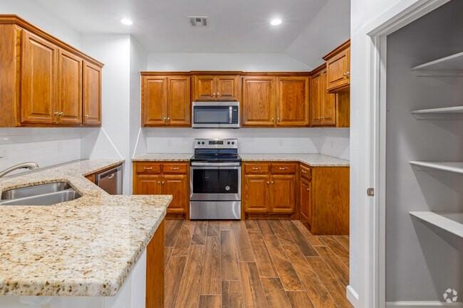 209 Delta Dr - Photo 3 of 6