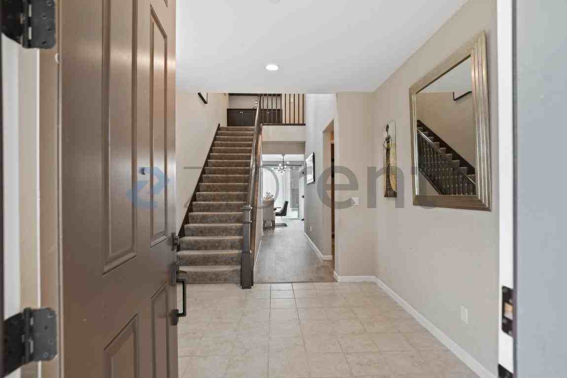 813 Stickney Way - Photo 5 of 40