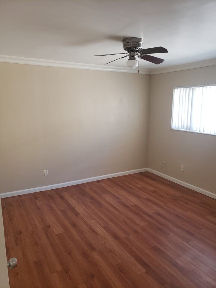 13541 Vanowen Street - Photo 7 of 13