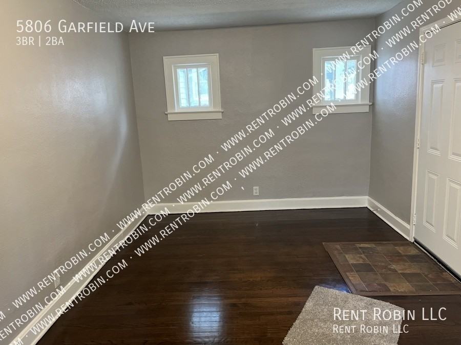 5806 Garfield Ave - Photo 4 of 20