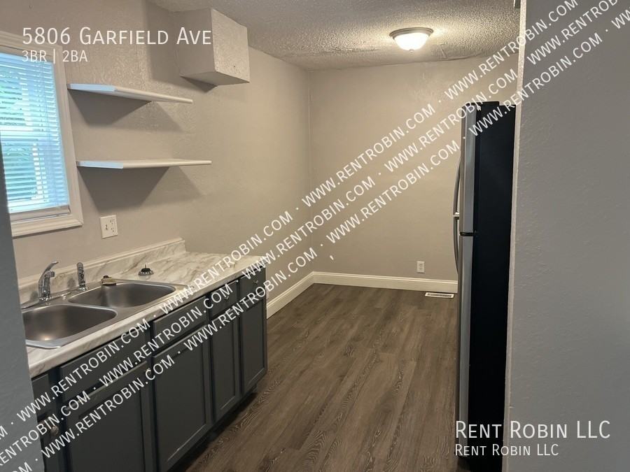 5806 Garfield Ave - Photo 7 of 20