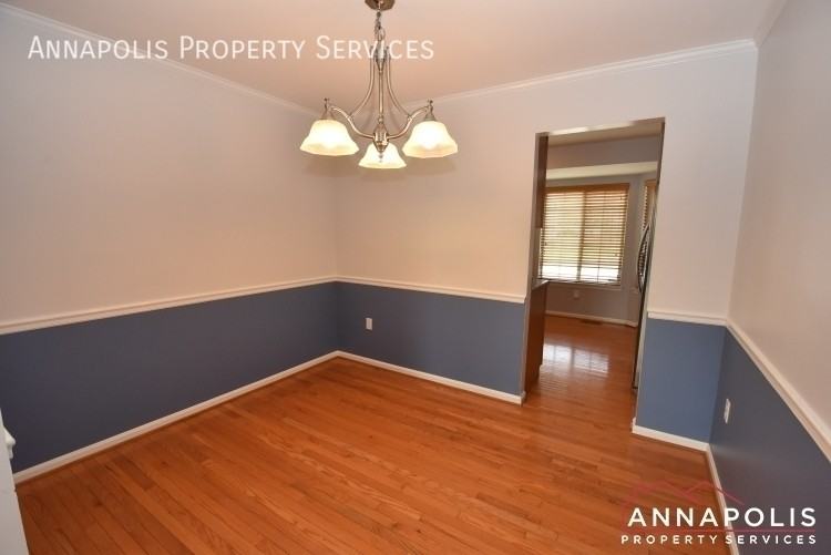 687 Genessee St - Photo 5 of 27