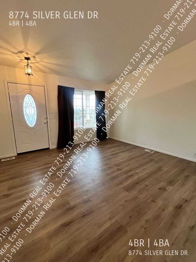 8774 Silver Glen Dr - Photo 2 of 18
