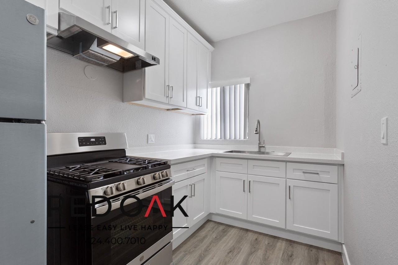 479 E 49th St #481-1-4 - Photo 7 of 21