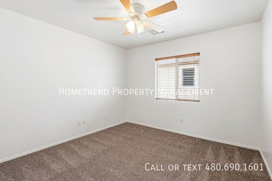 3855 E Santa Fe Ln - Photo 6 of 29