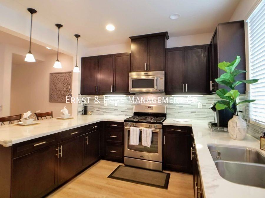 5777 Acacia Ln - Photo 7 of 30