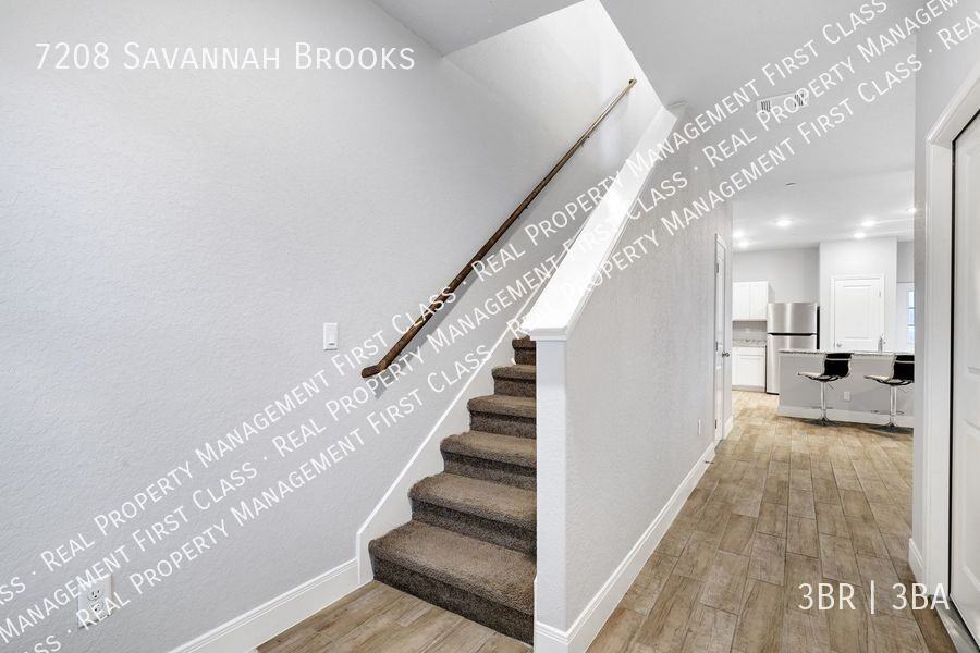 7208 Savannah Brks - Photo 4 of 28