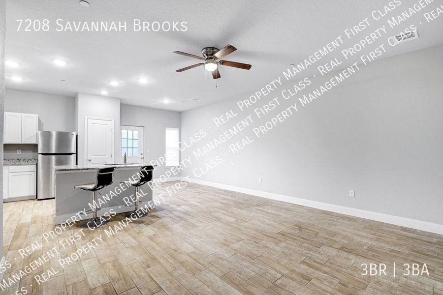 7208 Savannah Brks - Photo 5 of 28