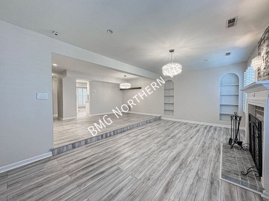 7450 Adams Park Ct - Photo 3 of 35