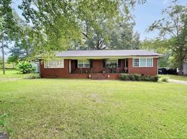featured image of 104 Bowen St #B