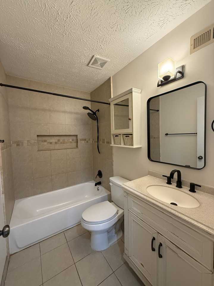 104 Bowen St #B - Photo 7 of 7
