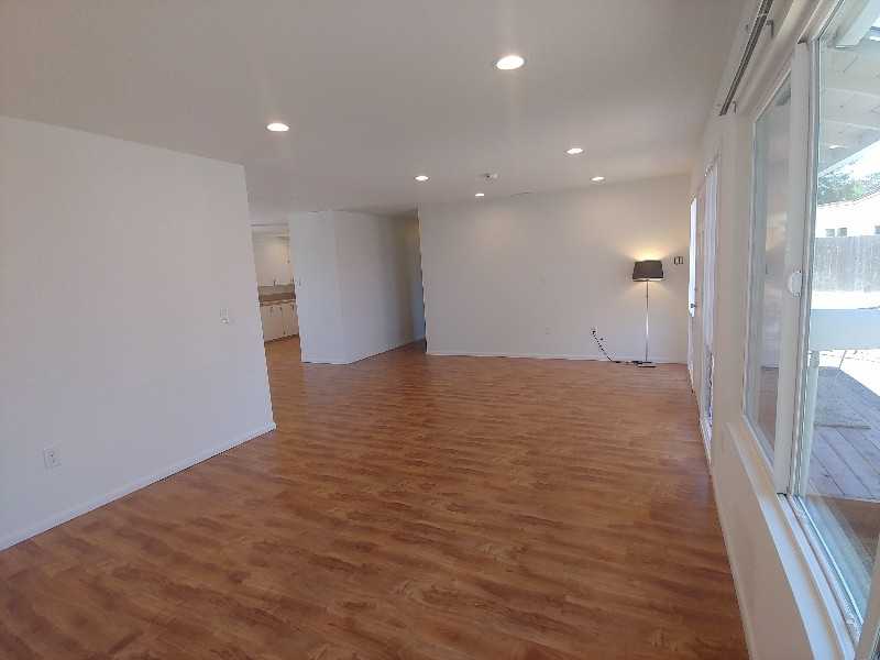 4516 Kickapoo Ct - Photo 3 of 21