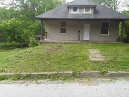 featured image of 1122 Madeline St