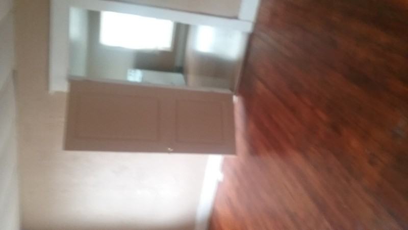1122 Madeline St - Photo 6 of 8