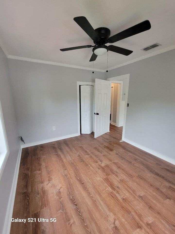 16 S Primrose Dr #2 - Photo 7 of 17