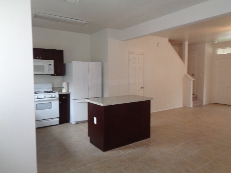 23766 Pebworth Pl - Photo 3 of 4