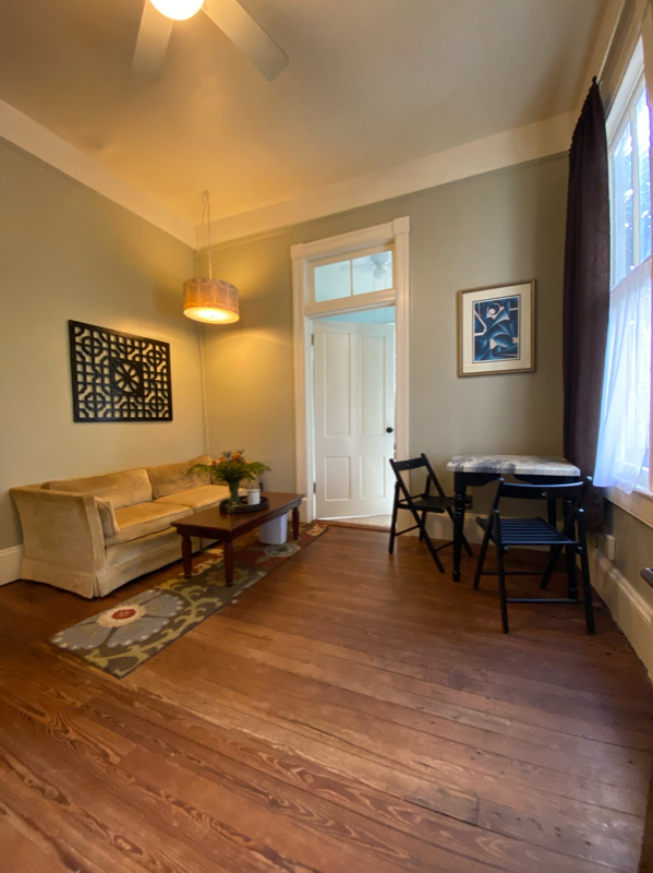 203 W 35th St - Photo 3 of 11