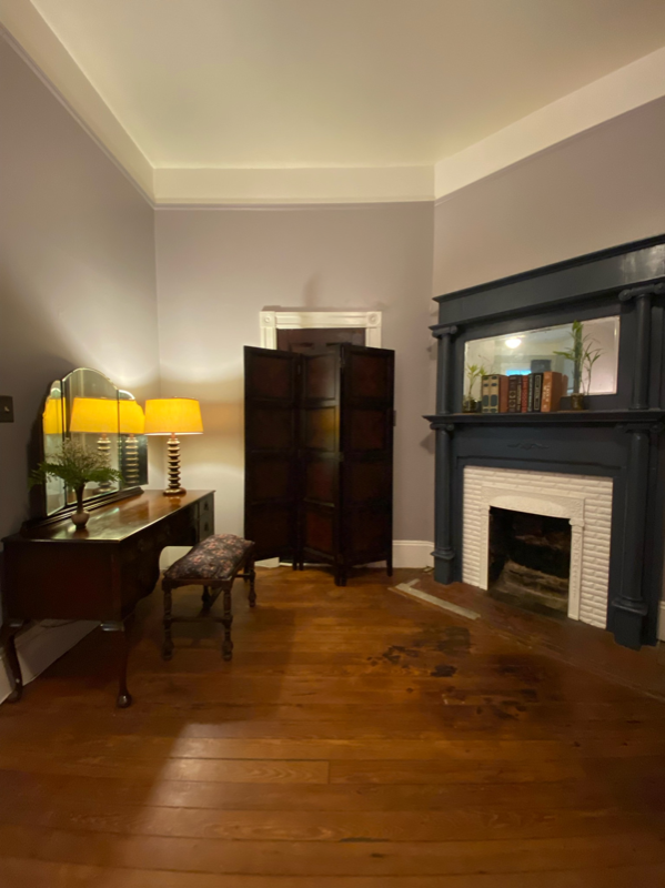 203 W 35th St - Photo 4 of 11