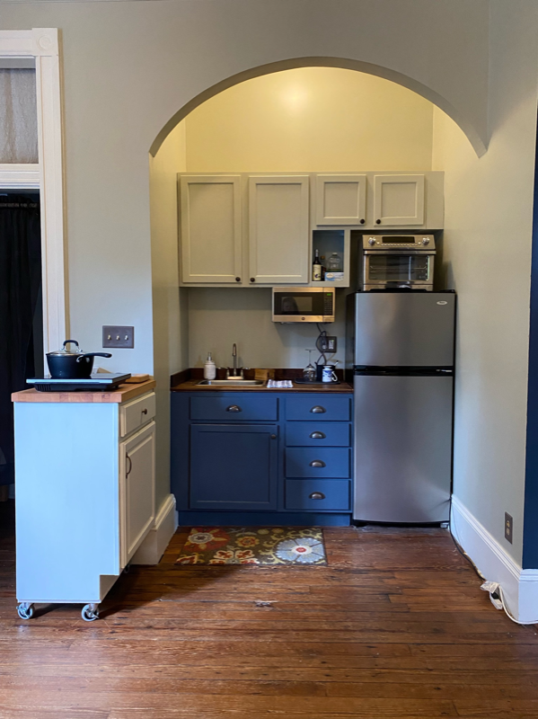 203 W 35th St - Photo 5 of 11