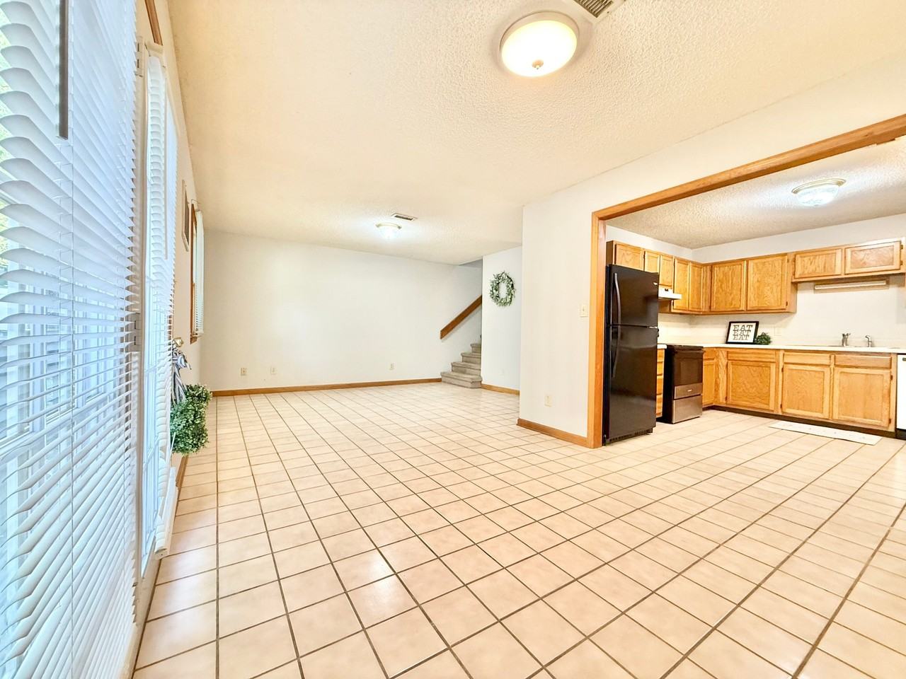 105 Mountain View Dr - Photo 4 of 10