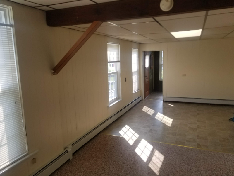 804 Ash St - Photo 7 of 10