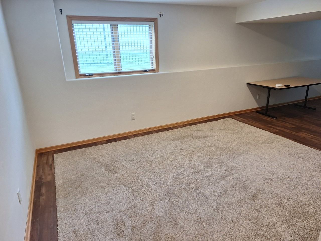 412 Lone Pine Way - Photo 2 of 9