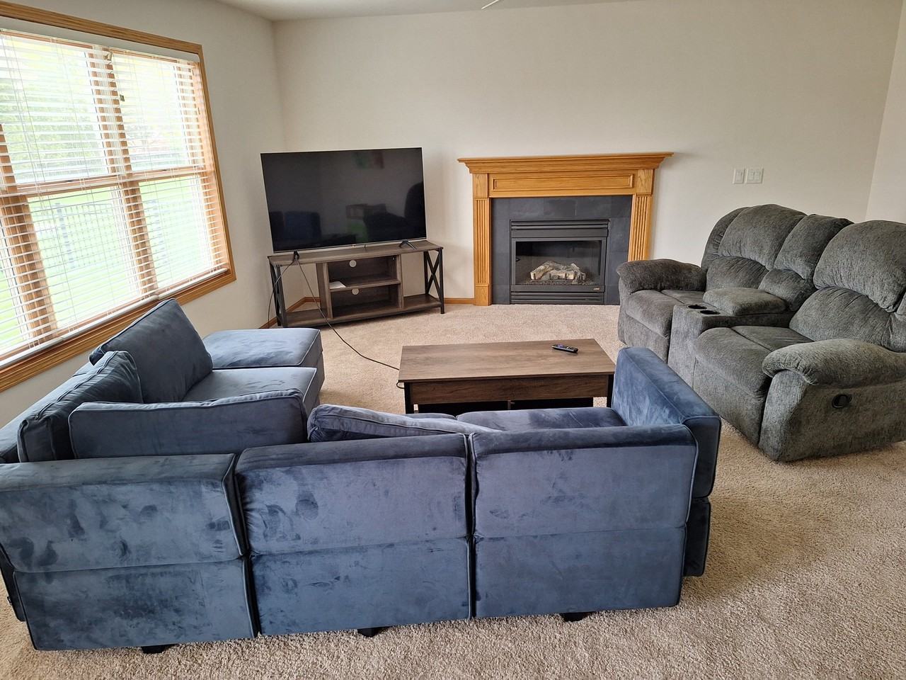 412 Lone Pine Way - Photo 7 of 9
