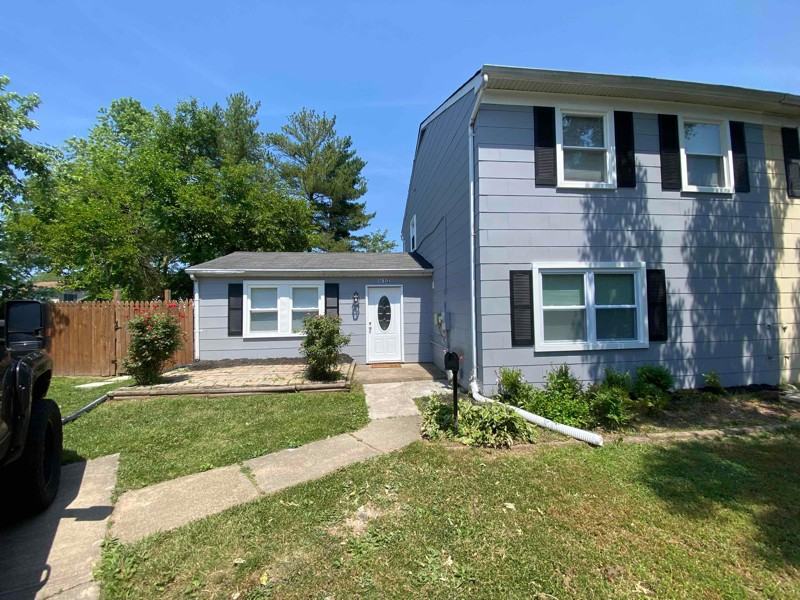 512 Scholar Ct - Photo 2 of 22