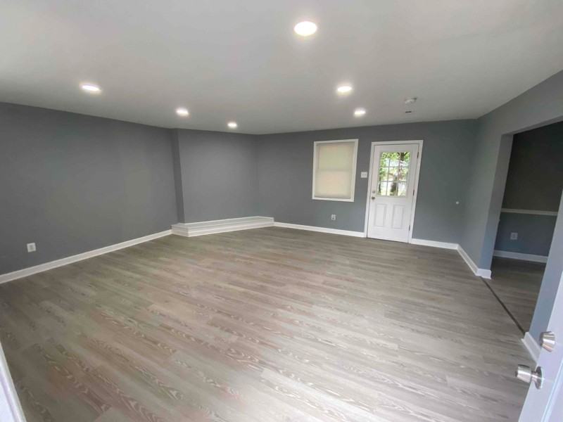 512 Scholar Ct - Photo 7 of 22