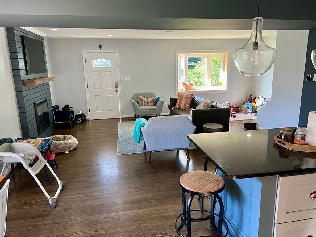 4801 20th Pl N - Photo 2 of 18