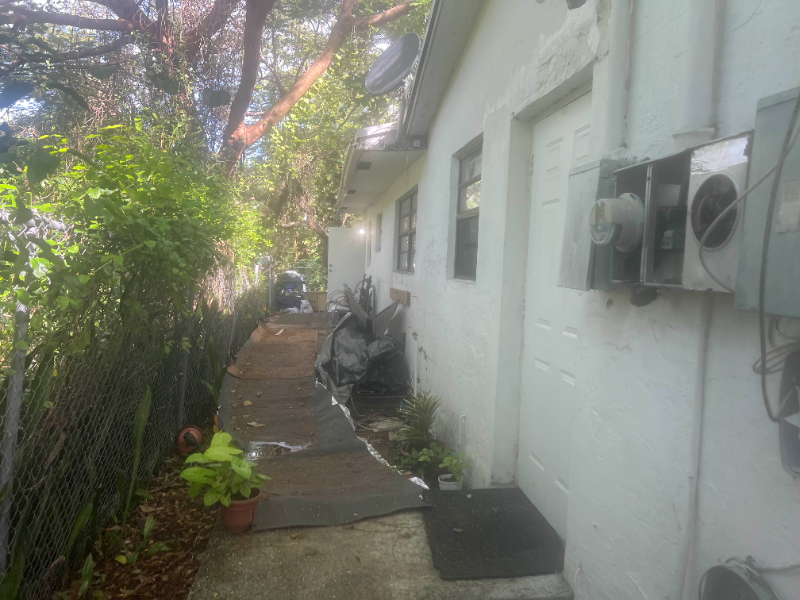 1918 Sheridan St - Photo 4 of 14