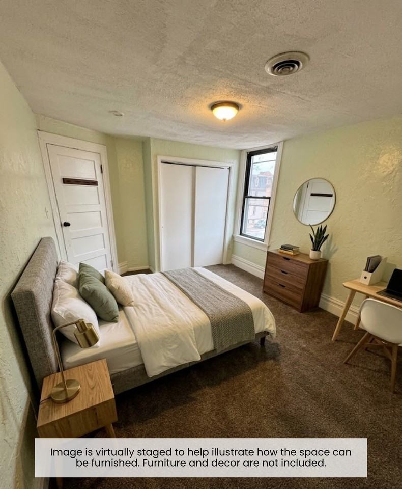 303 Peebles St - Photo 7 of 10