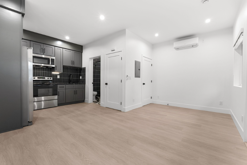 5852 Colfax Ave #5852 - Photo 5 of 9