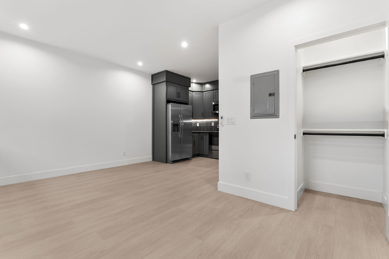 5852 Colfax Ave #5852 - Photo 7 of 9
