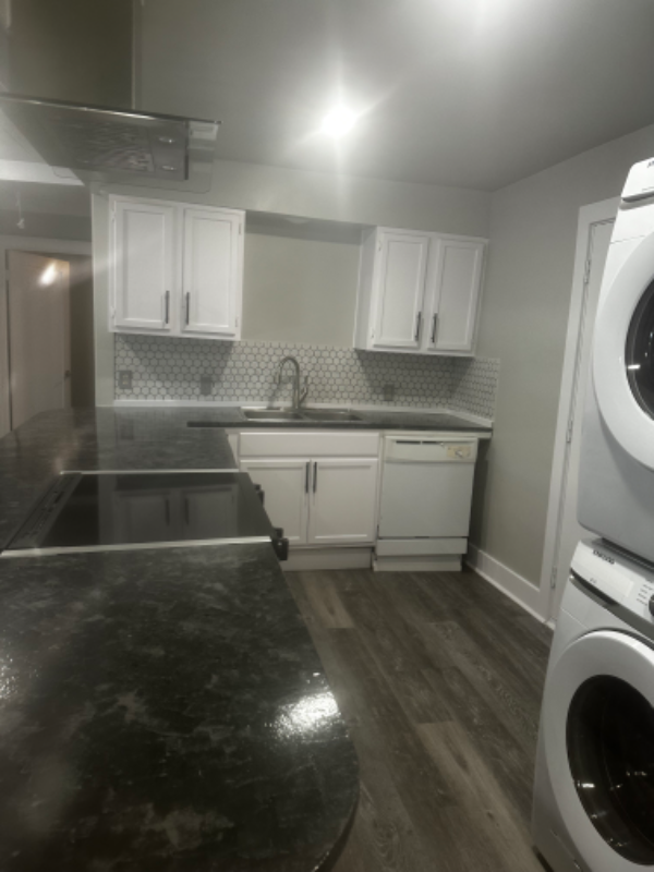 207 E Gleason St - Photo 3 of 16