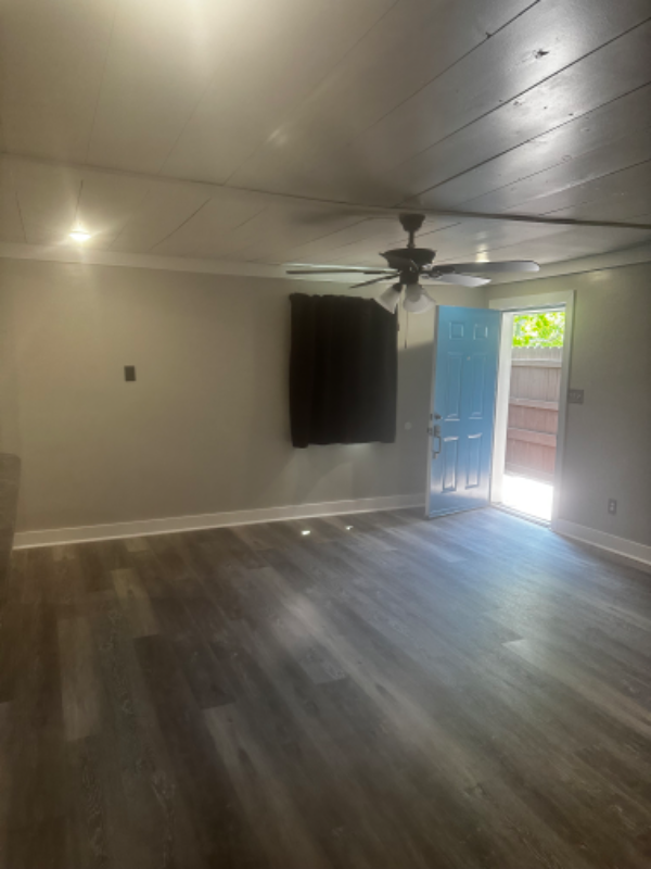 207 E Gleason St - Photo 7 of 16