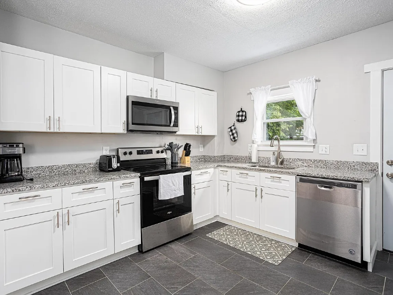 1617 S 8th St - Photo 6 of 11